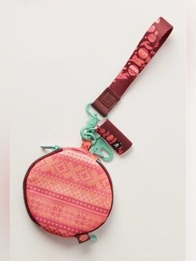 NWT FREE PEOPLE MOVEMENT X THREAD  SIDEKICK WALLET PEACH FLIRT